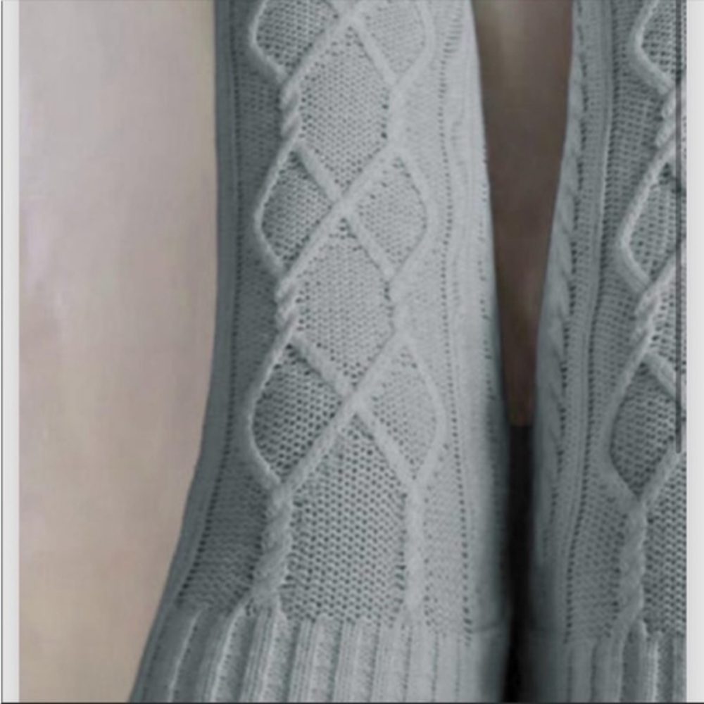 Over the knee gray cable knit socks stockings - Picture 3 of 5